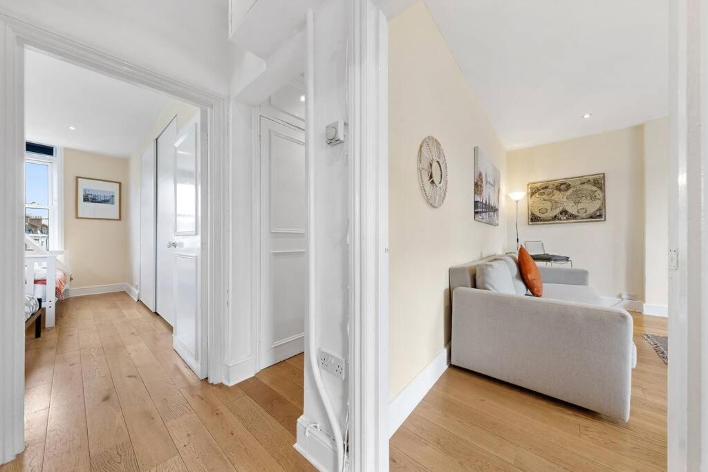 Spacious Sleep 11 With Terrace In Earls Court Ec99 London Bagian luar foto