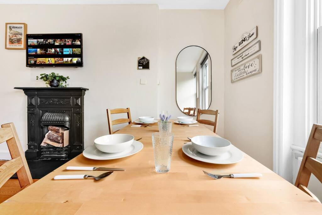 Spacious Sleep 11 With Terrace In Earls Court Ec99 London Bagian luar foto