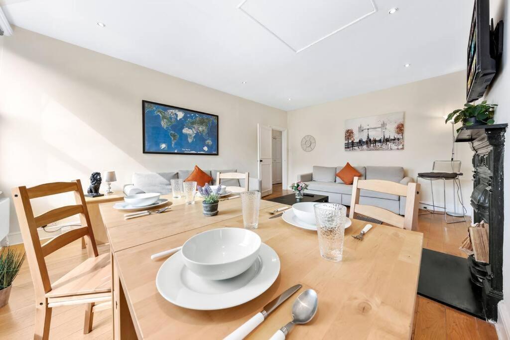 Spacious Sleep 11 With Terrace In Earls Court Ec99 London Bagian luar foto