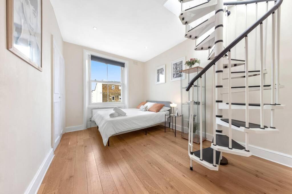 Spacious Sleep 11 With Terrace In Earls Court Ec99 London Bagian luar foto